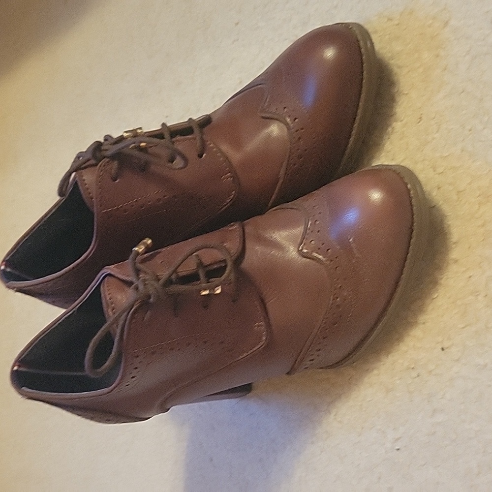 Tommy Hilfiger booties /shooties